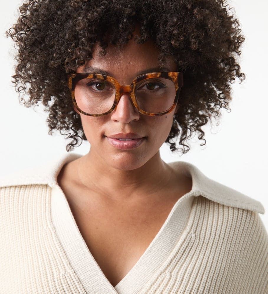 Chloe Turtle Brown Readers