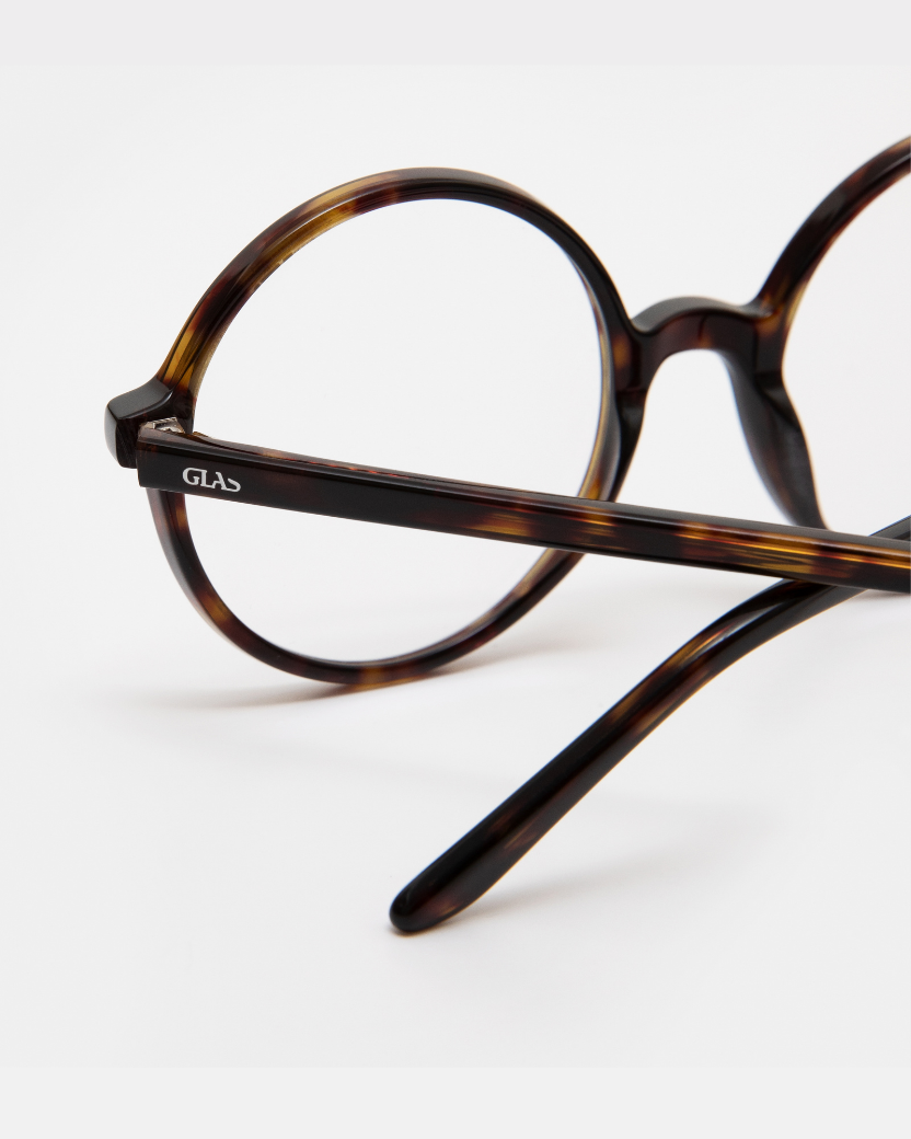 Rakel Deep Chestnut Readers