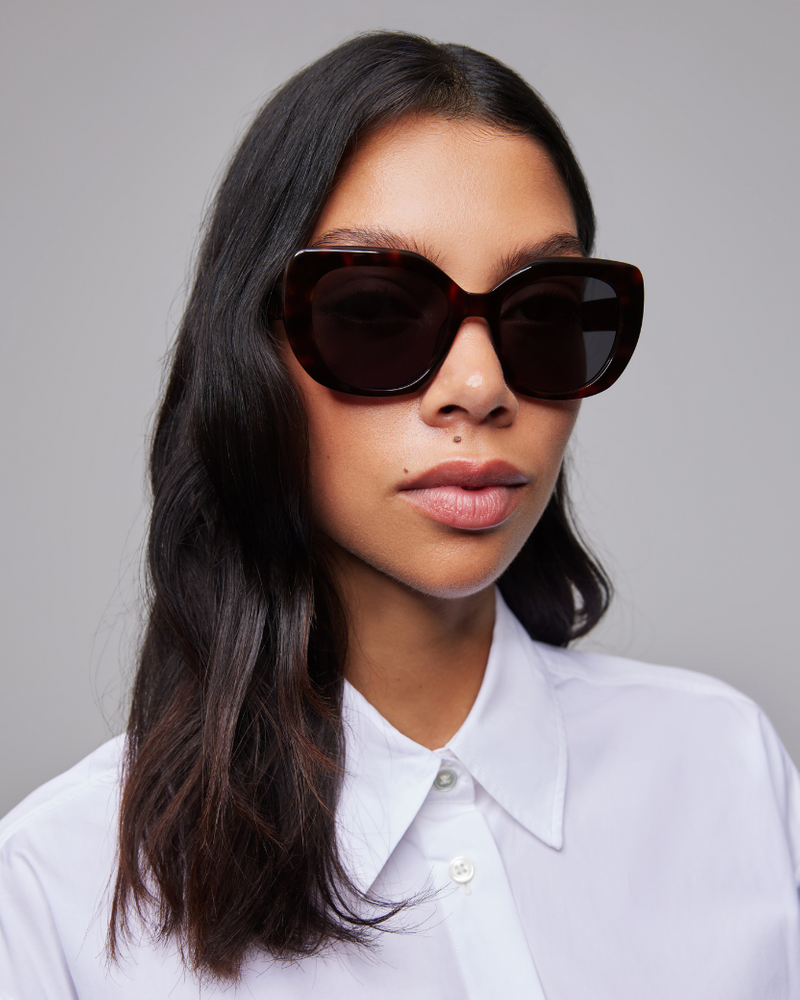 Jessica Turtle Brown Sunglasses