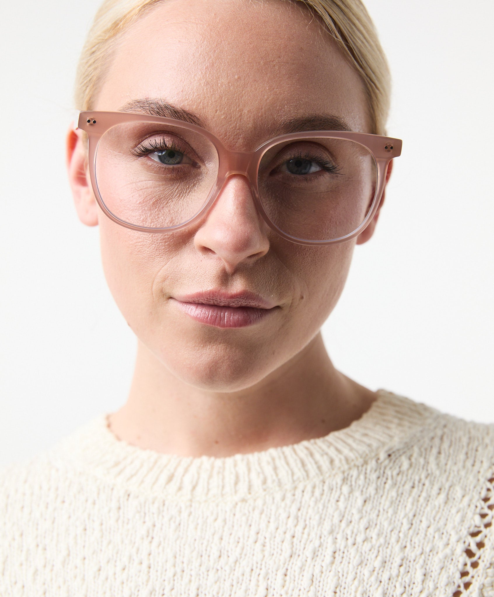 Maya Pale Rose Blue Light